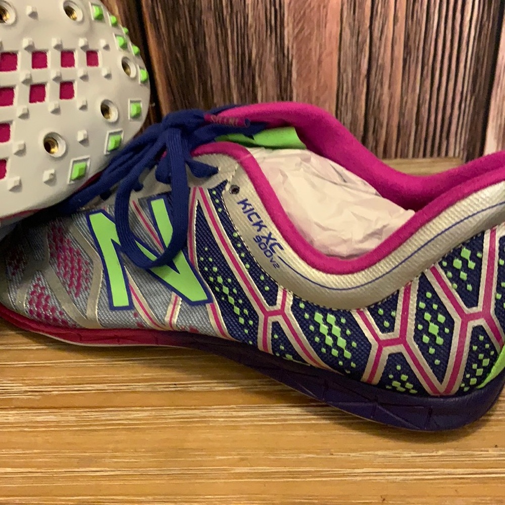 Women's New Balance XC900v2- Size 11